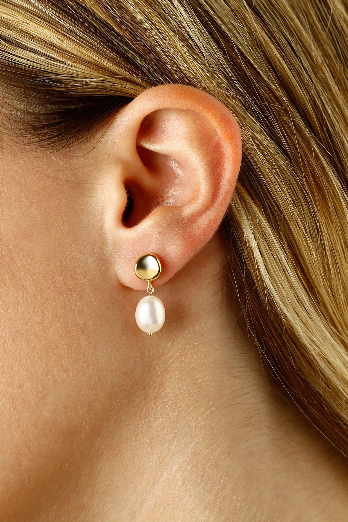 14K Y Gold 10x8mm FWP Drop Earrings