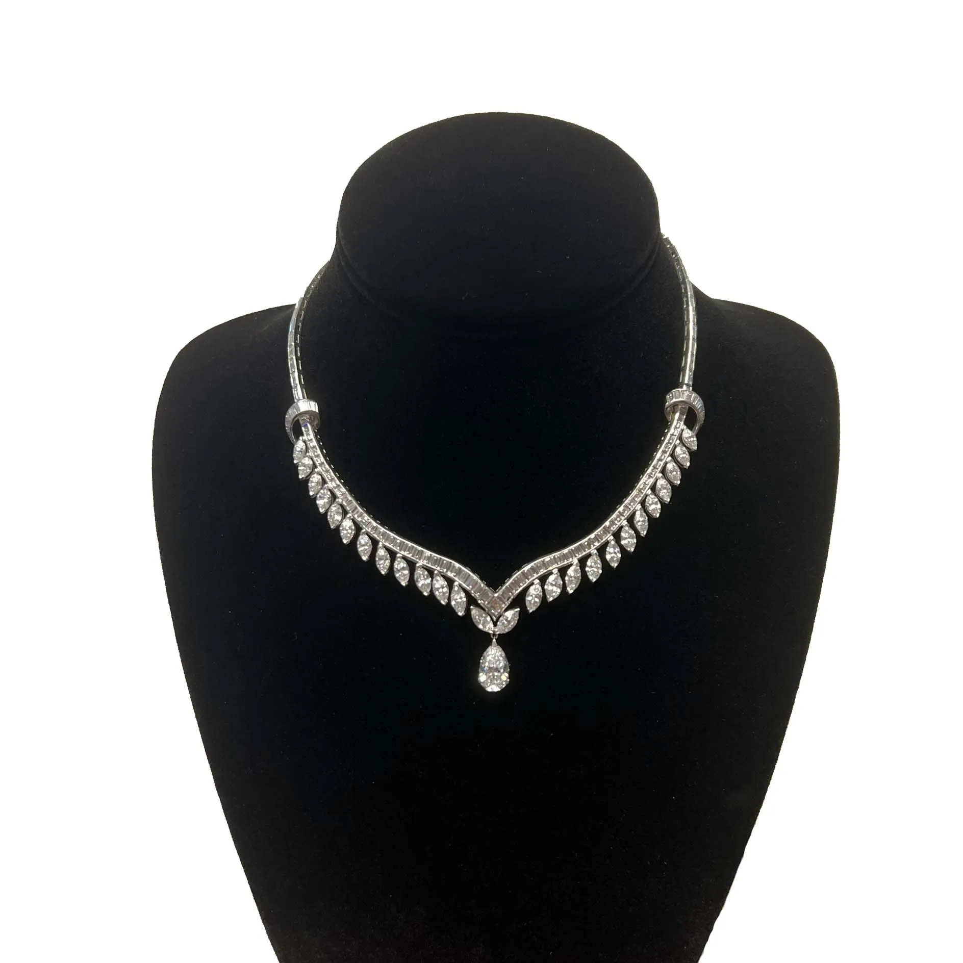 1960s Platinum Diamond Necklace