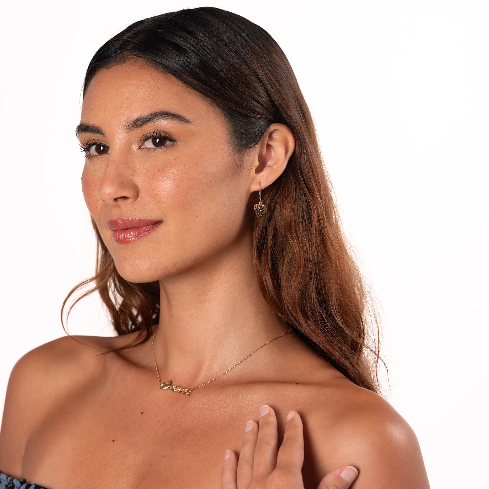 Aloha Heart Earrings in Gold - 11mm