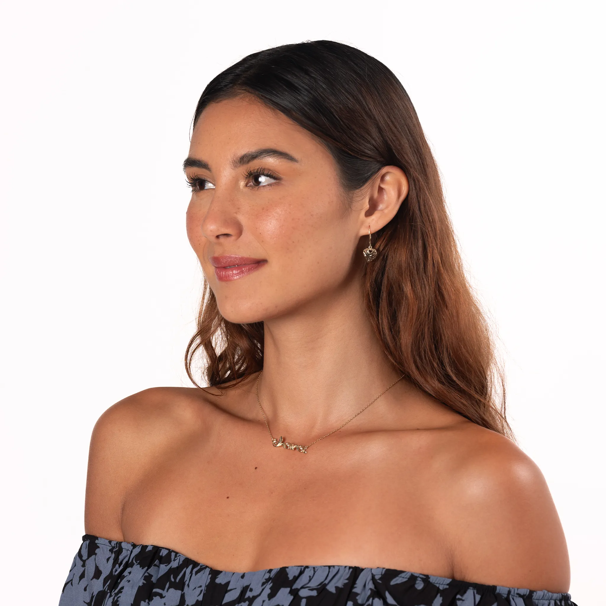 Aloha Heart Earrings in Gold - 11mm