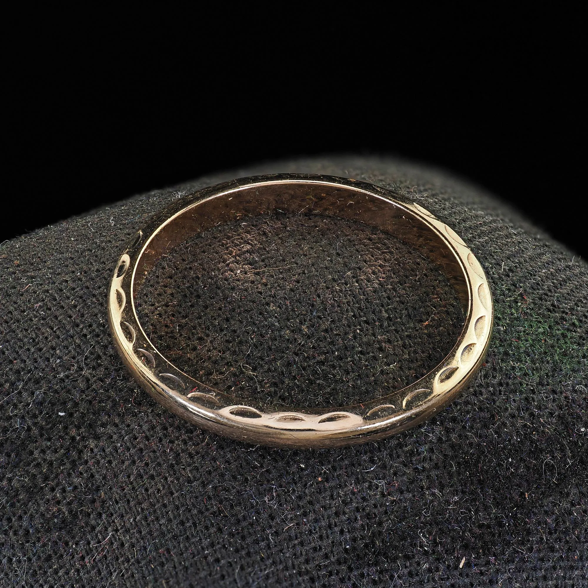 Antique Art Deco 14K Yellow Gold Engraved Classic Wedding Band - Size 6