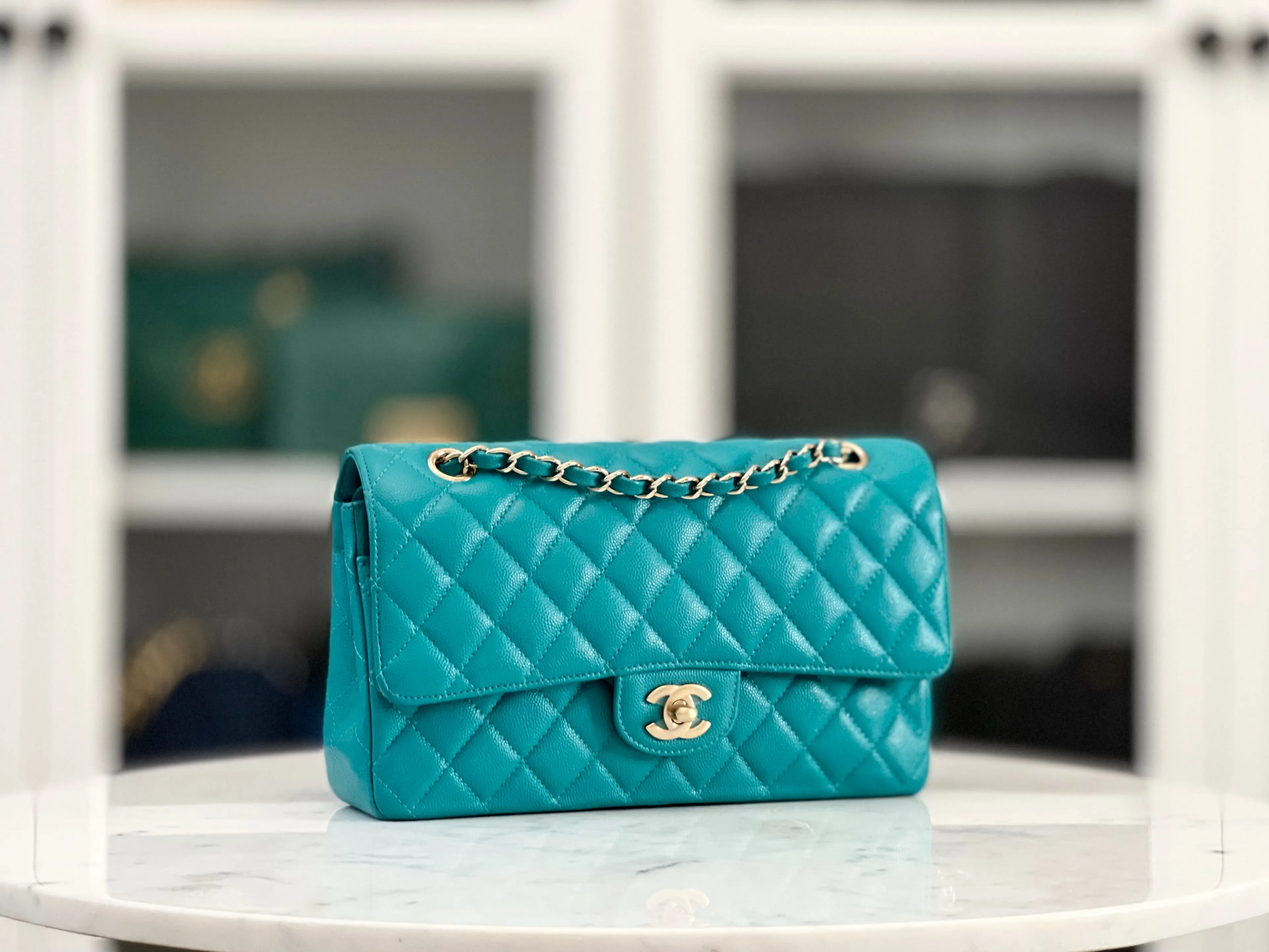 Chanel Timeless Classic Medium M/L 17C Turquoise Caviar/Grained Calfskin Gold-tone Hardware