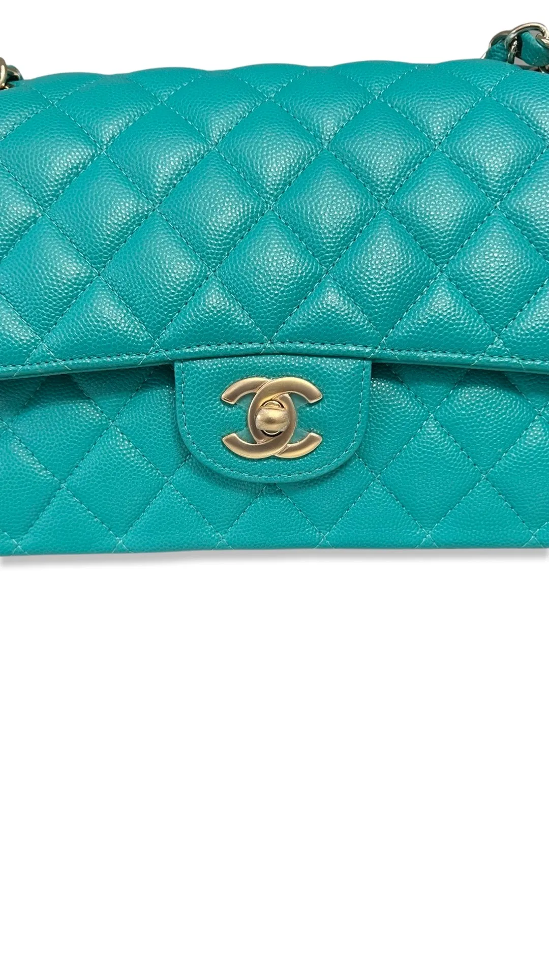 Chanel Timeless Classic Medium M/L 17C Turquoise Caviar/Grained Calfskin Gold-tone Hardware