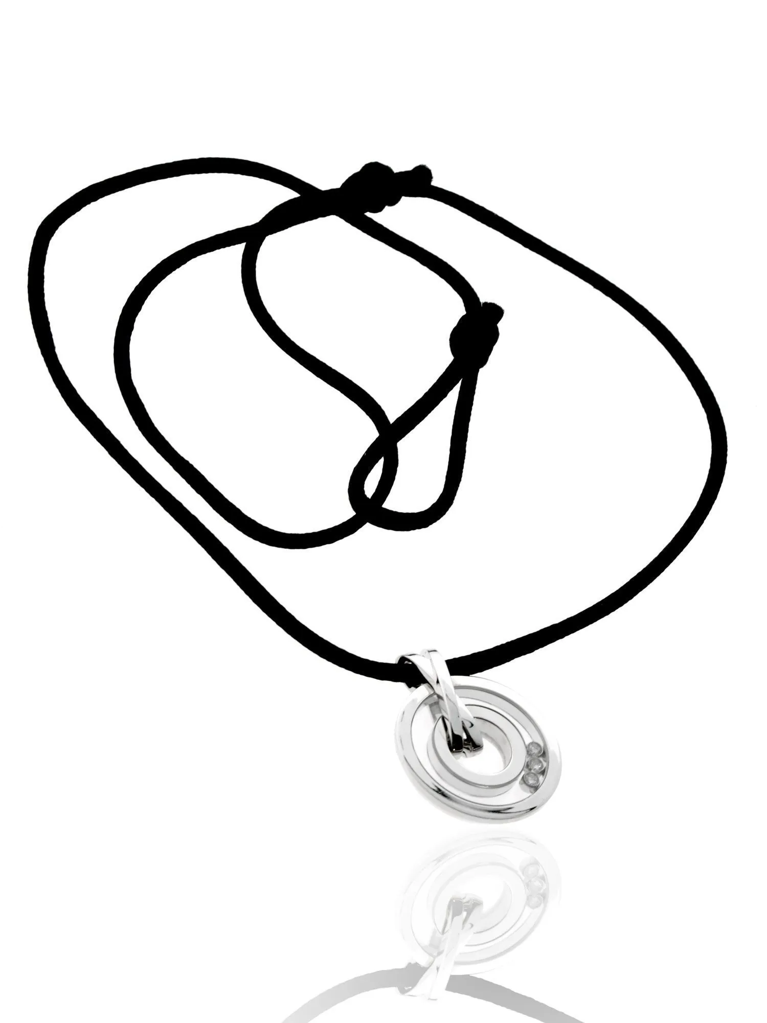 Chopard Happy Diamond Circle Necklace in 18k White Gold 79/6248