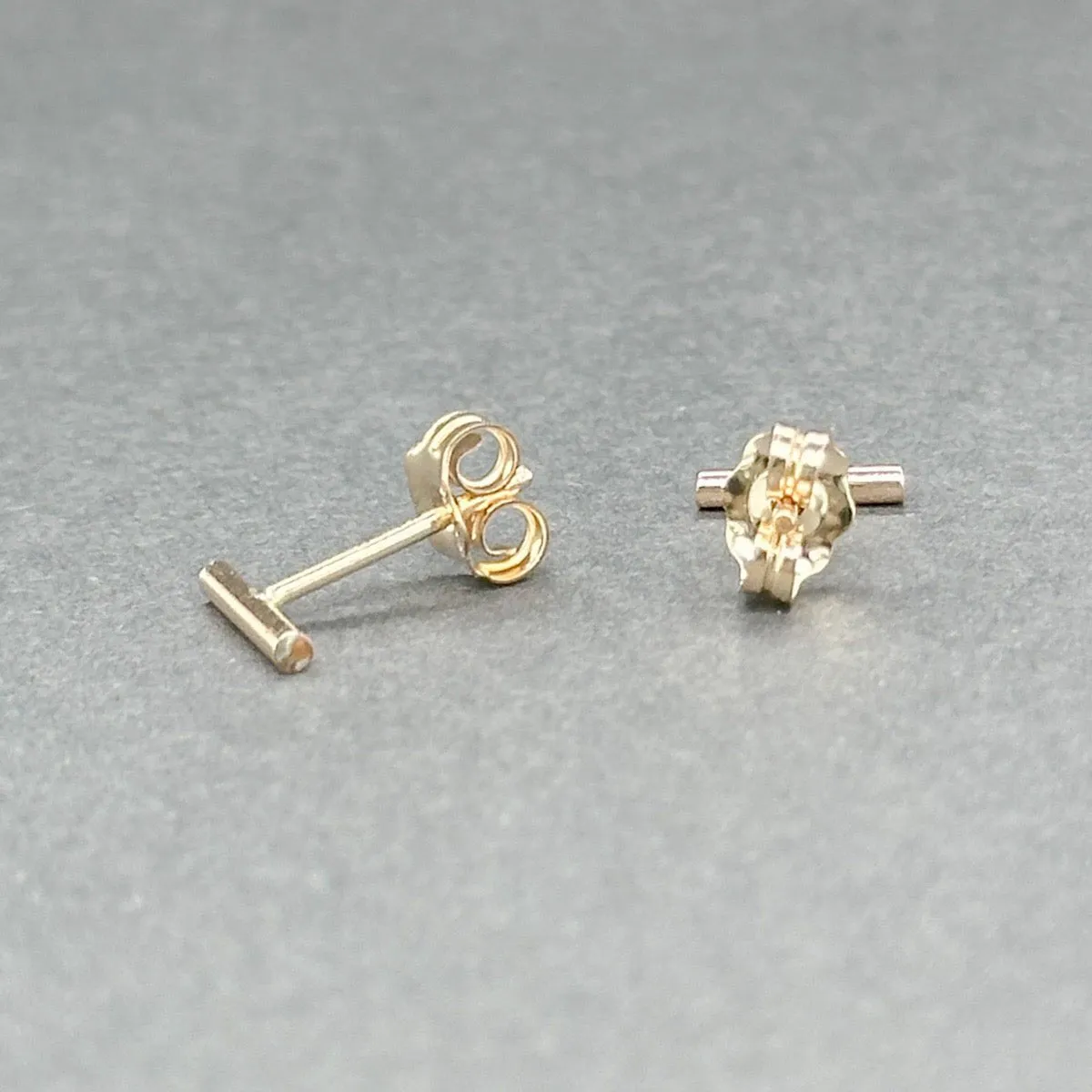 Estate 10K Y Gold Bar Stud Earrings