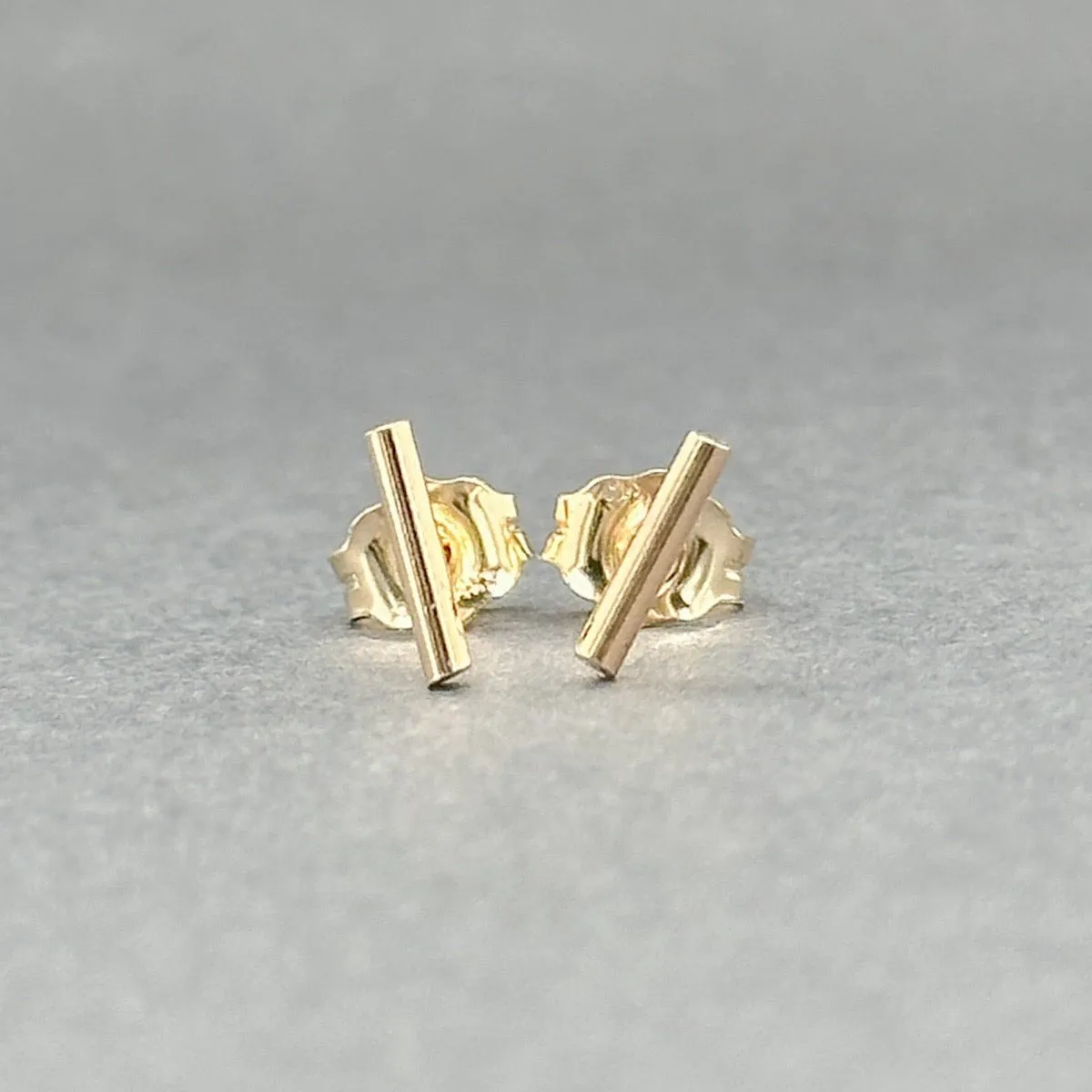 Estate 10K Y Gold Bar Stud Earrings