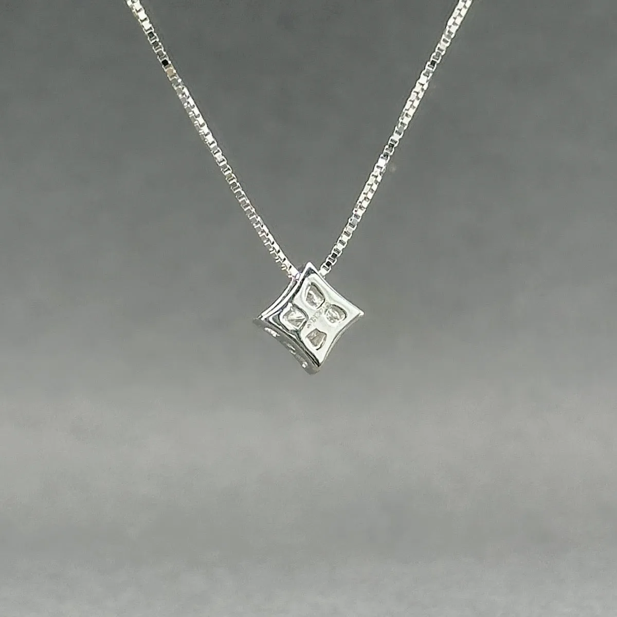 Estate 14K W Gold 0.17ct G-H/SI2 Diamond Pendant