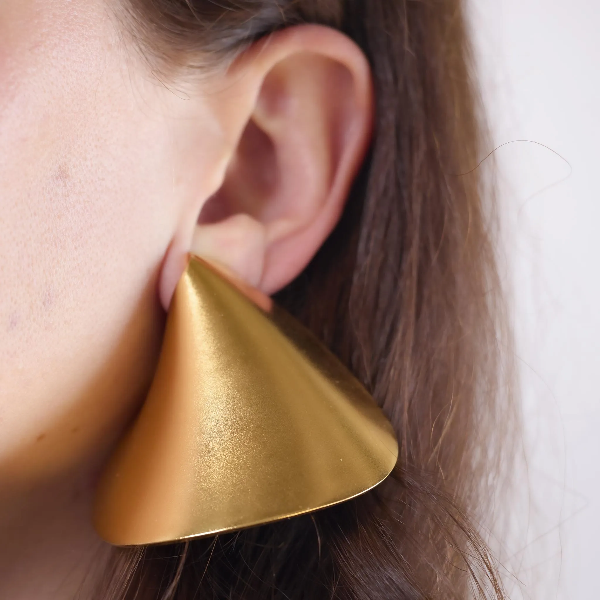 JAR Paris aluminum and 18k yellow gold "Valerie" cone earrings