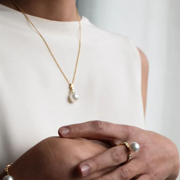 NOUVEAU MERIDIAN PENDANT, YELLOW GOLD