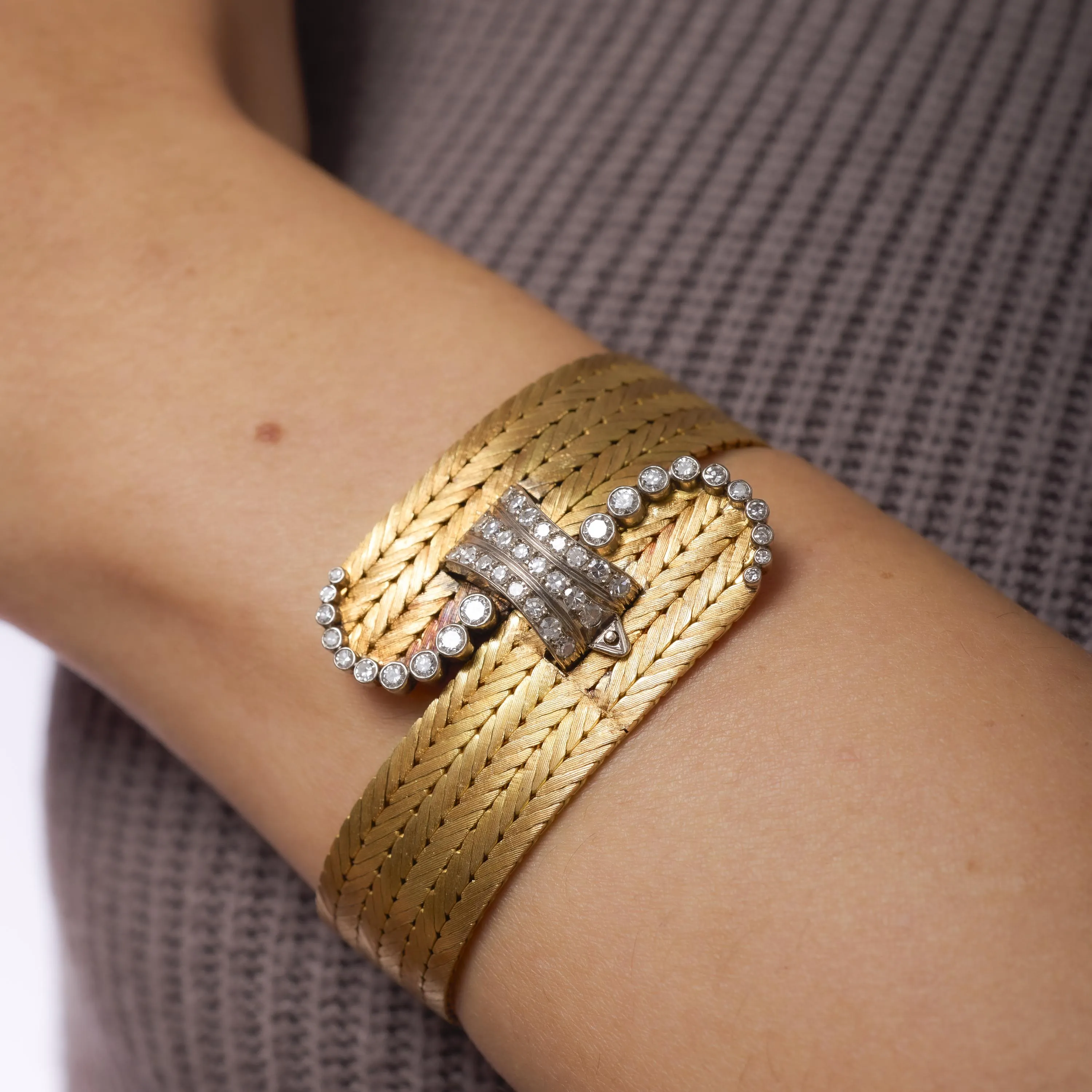 Serafino Brevetto Italian diamond 18k yellow gold buckle bracelet
