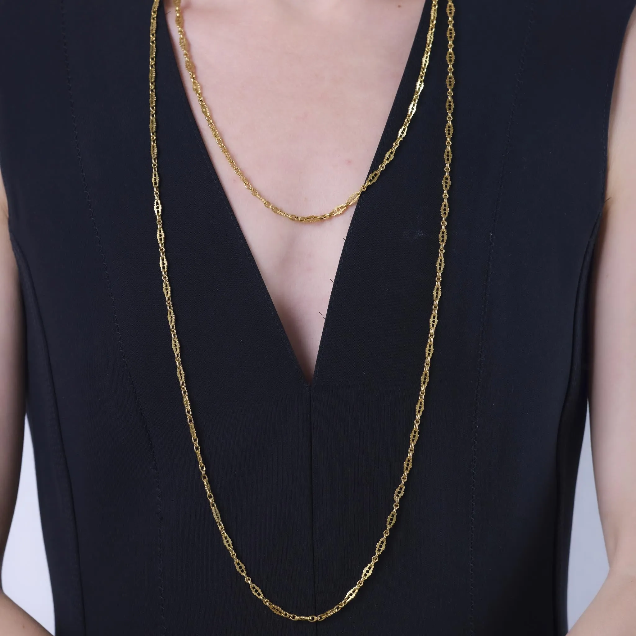 Victorian French 18k yellow gold fancy necklace