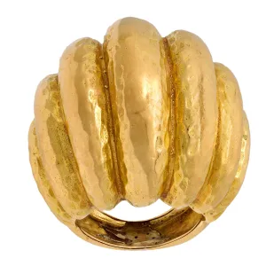 Vintage 18k hammered yellow gold dome ring