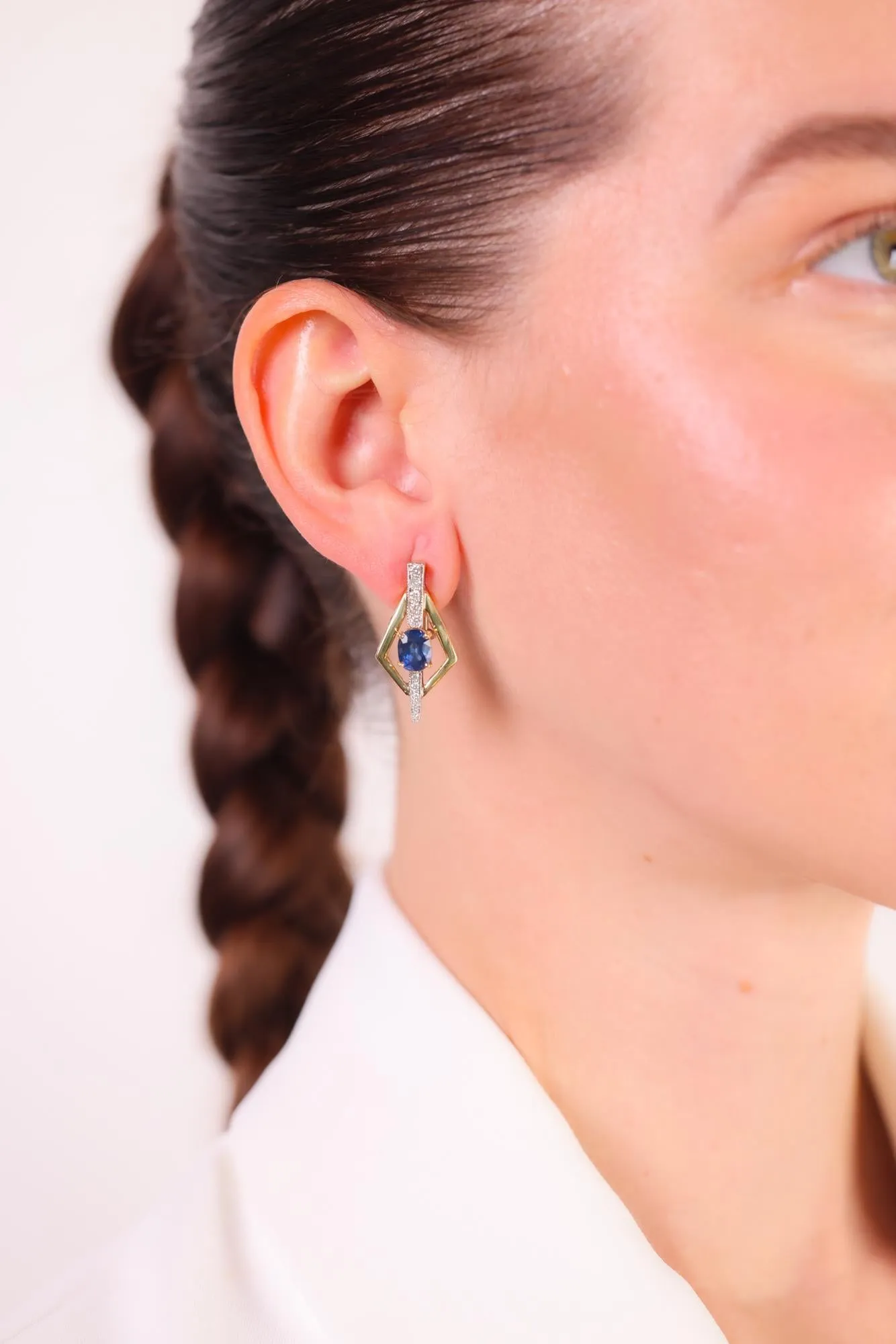 Vintage 3.20 carat total weight sapphire diamond 14k gold earrings